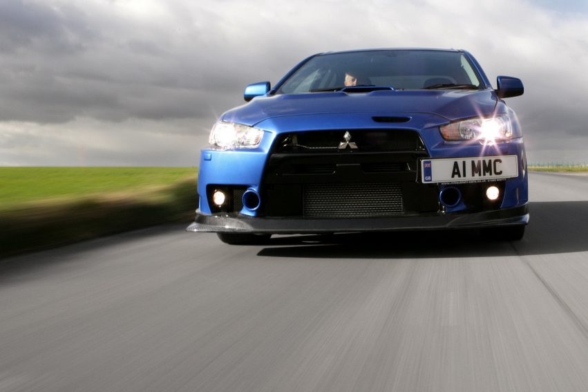 Авто обои Mitsubishi Lancer EVO X FQ-400