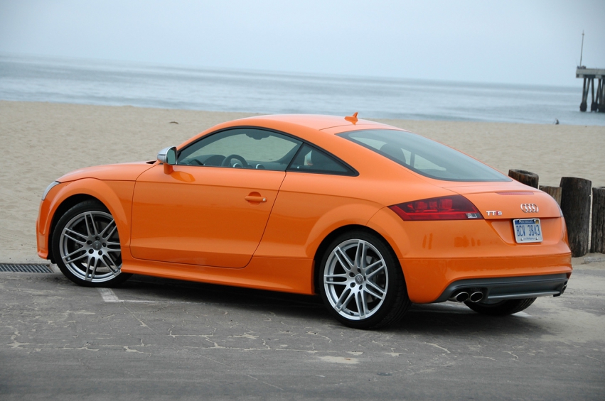 Авто обои Audi TTS in orange