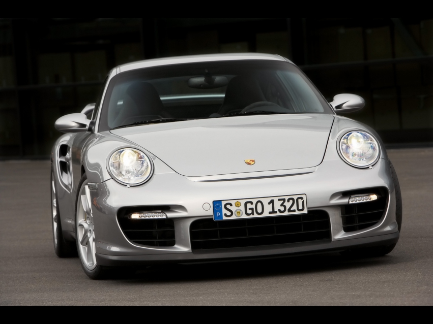 Авто обои Porsche 2008 Porsche 911 GT2