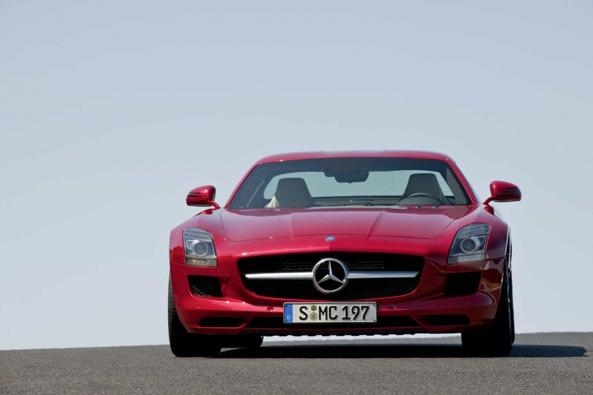 Авто обои Mercedes-Benz SLS AMG 2010