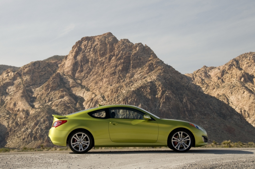 Авто обои Hyundai Genesis Coupe 2010