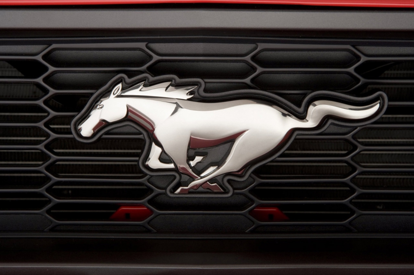 Авто обои Ford Ford Mustang 2010