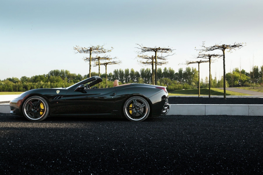 Авто обои Ferrari Edo Competition California 