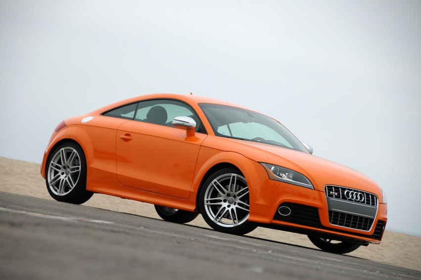 Авто обои Audi TTS in orange