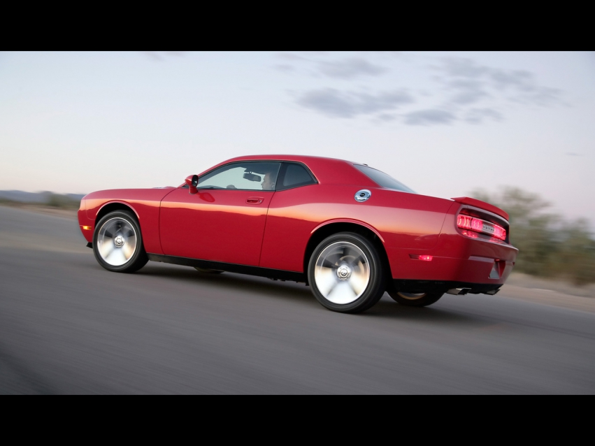 Авто обои Dodge 2009 Dodge Challenger R/T