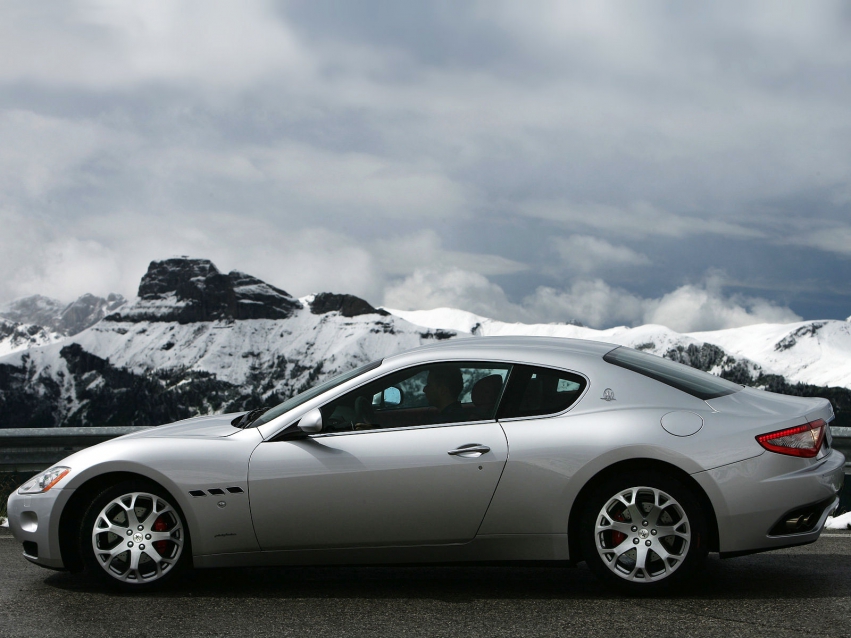 Авто обои Maserati Maserati GranTurismo (2008)