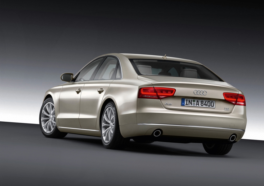 Авто обои Audi A8 2011