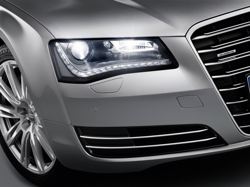 Авто обои Audi A8 2011