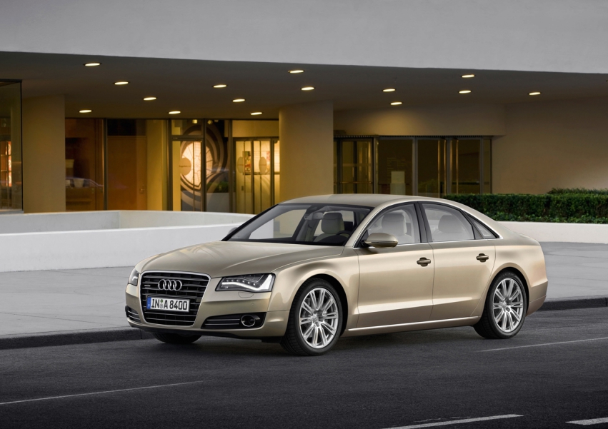 Авто обои Audi A8 2011