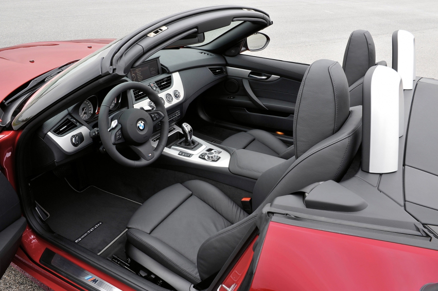 Авто обои BMW Z4 sDrive35is 2011