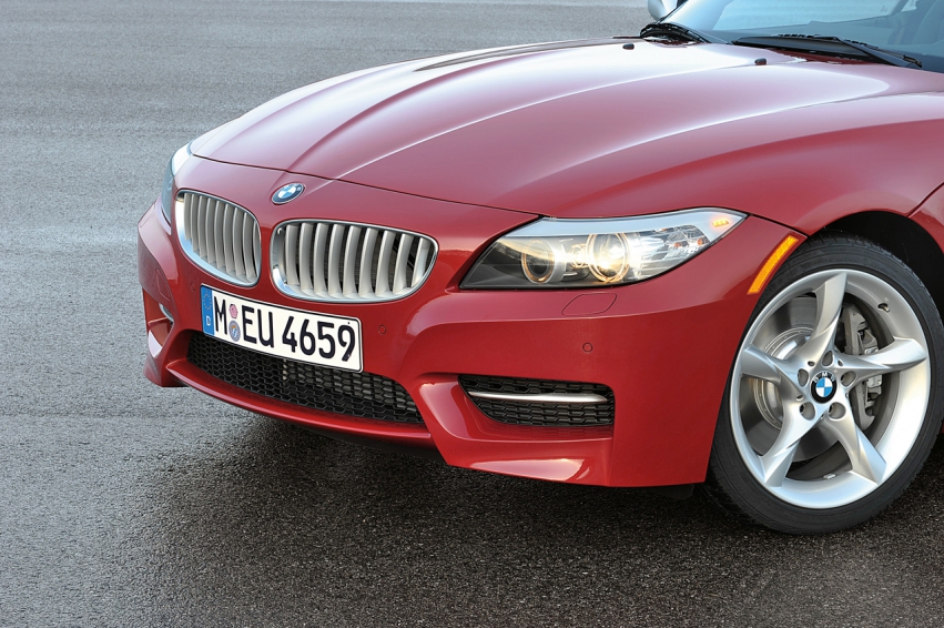 Авто обои BMW Z4 sDrive35is 2011