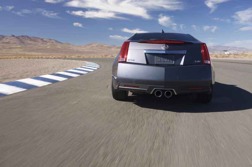 Авто обои Cadillac CTS-V Coupe 2011