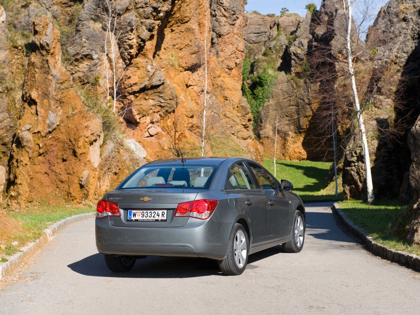 Авто обои Chevrolet Cruze