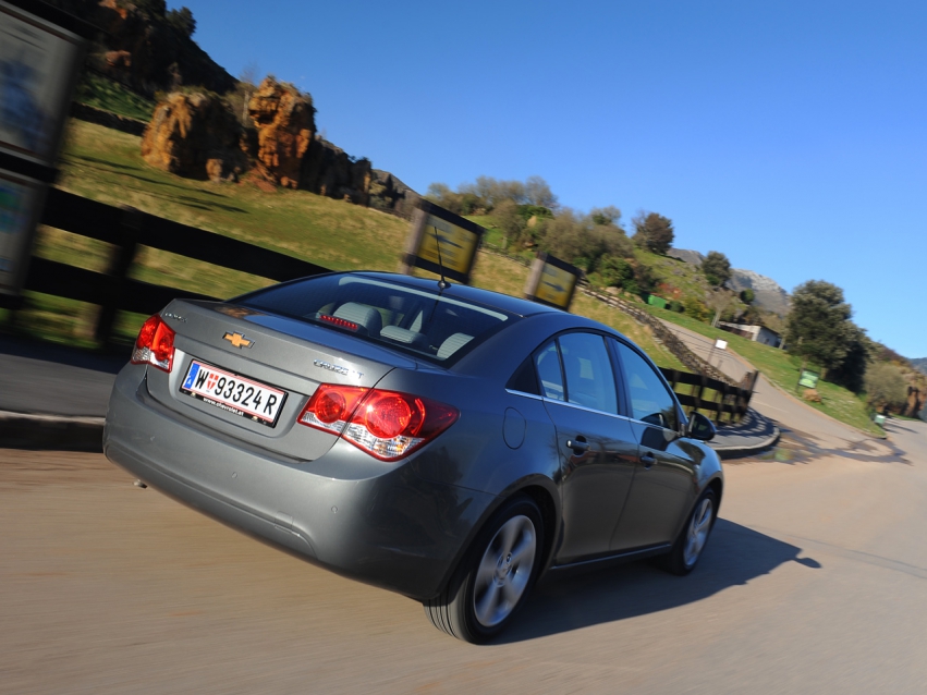 Авто обои Chevrolet Cruze