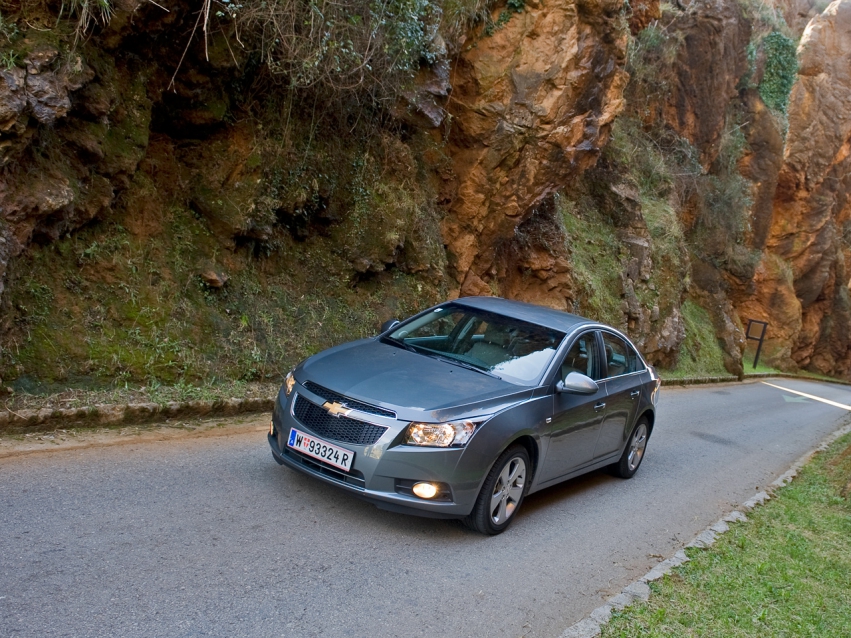 Авто обои Chevrolet Cruze