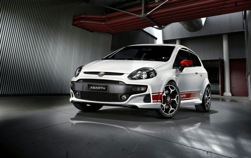 Авто обои Fiat Abarth Punto Evo и Abarth 500C