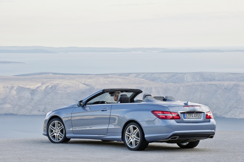 Авто обои Mercedes-Benz E-Class Cabriolet 2011