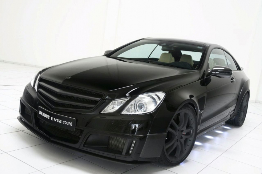 Авто обои Mercedes-Benz BRABUS E V12 Coupe