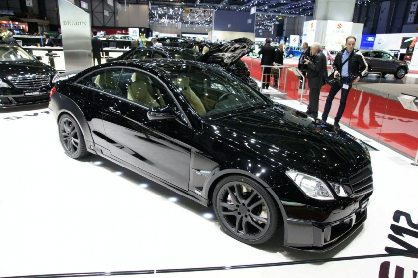 Авто обои Mercedes-Benz BRABUS E V12 Coupe