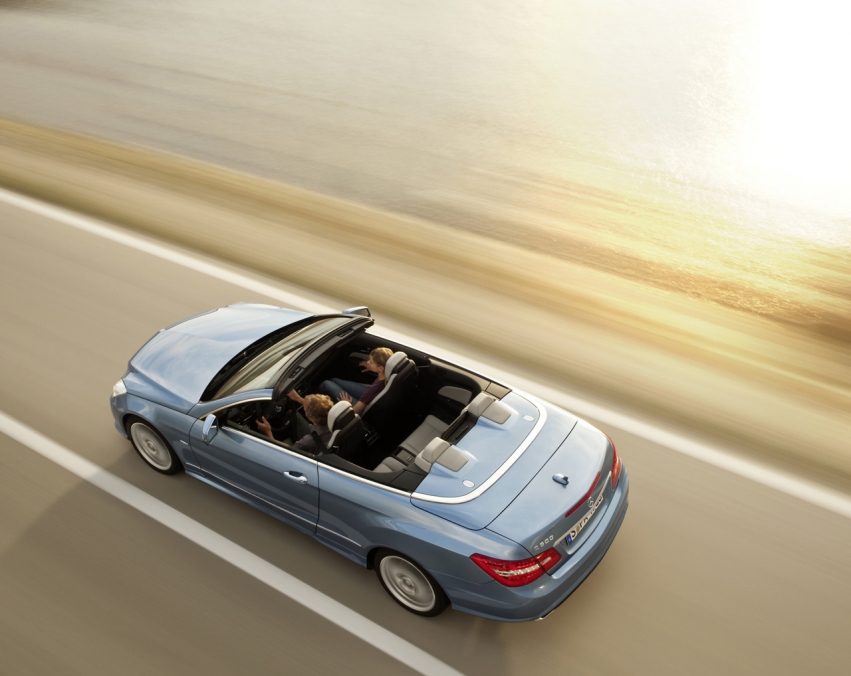 Авто обои Mercedes-Benz E-Class Cabriolet 2011