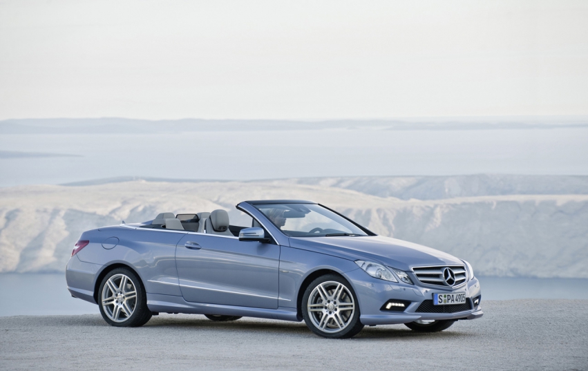 Авто обои Mercedes-Benz E-Class Cabriolet 2011