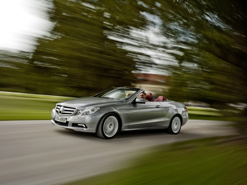 Авто обои Mercedes-Benz E-Class Cabriolet 2011