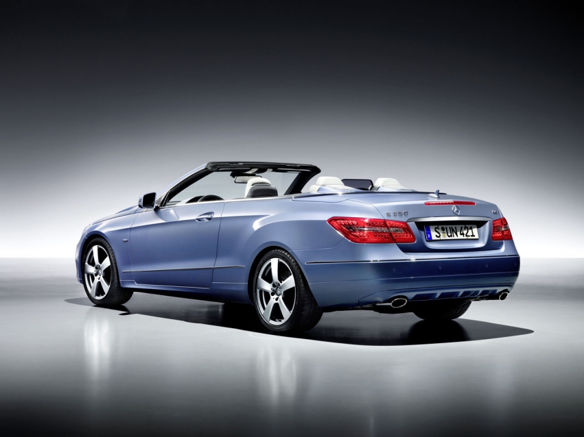 Авто обои Mercedes-Benz E-Class Cabriolet 2011