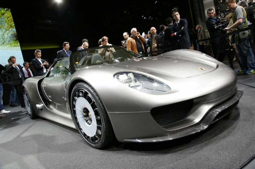 Авто обои Porsche 918 Spyder