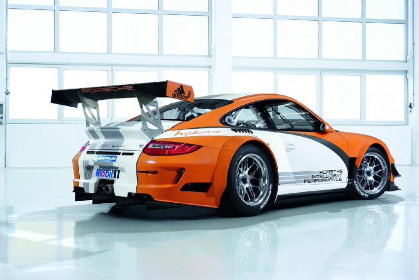 Авто обои Porsche 911 GT3 R Hybrid