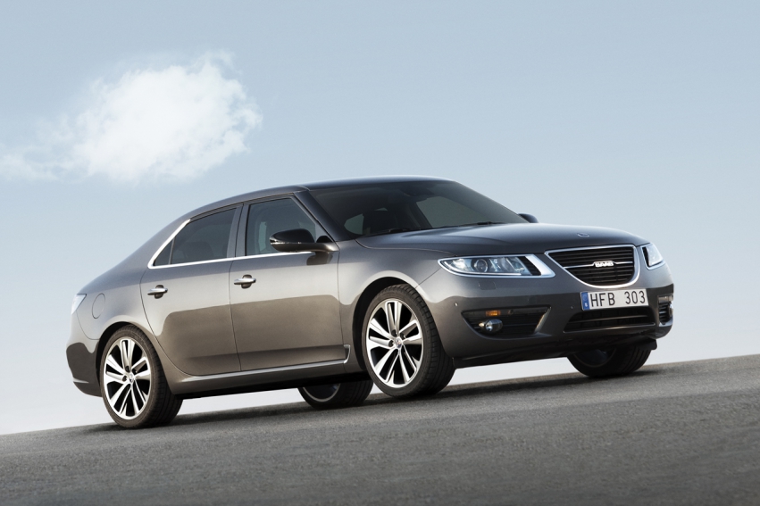 Авто обои Saab 9-5 2010