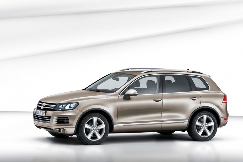 Авто обои Volkswagen Touareg 2011