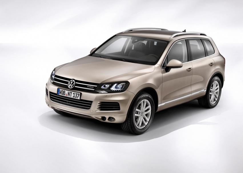 Авто обои Volkswagen Touareg 2011