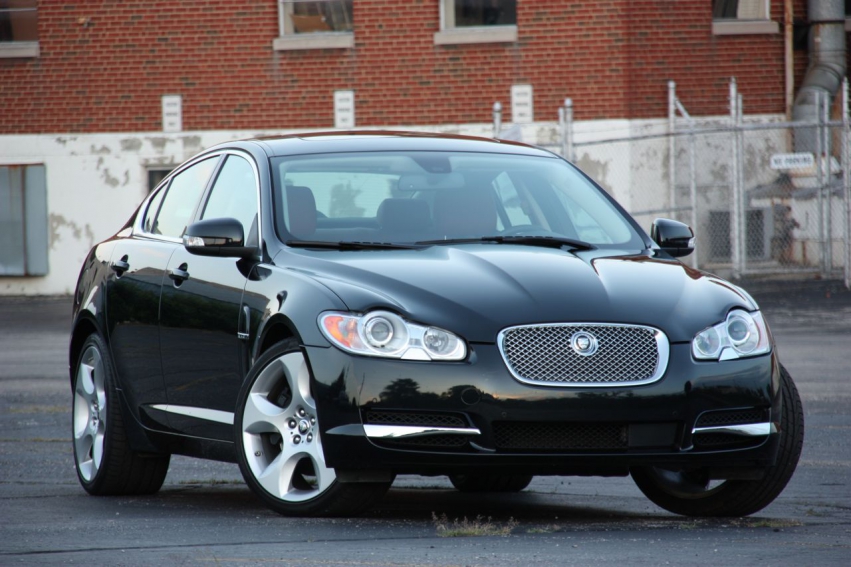 Авто обои Jaguar 2009 Jaguar XF Supercharged