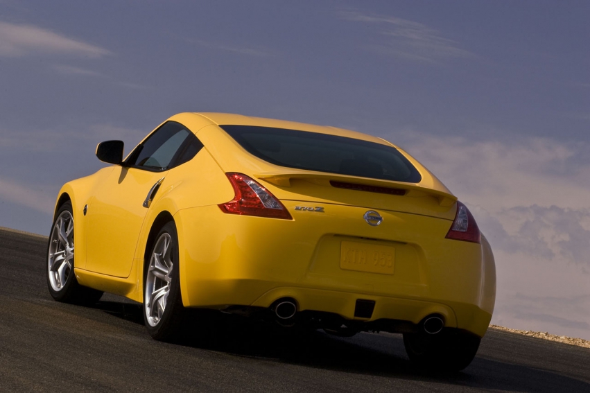 Авто обои Nissan Nissan 370Z 2010