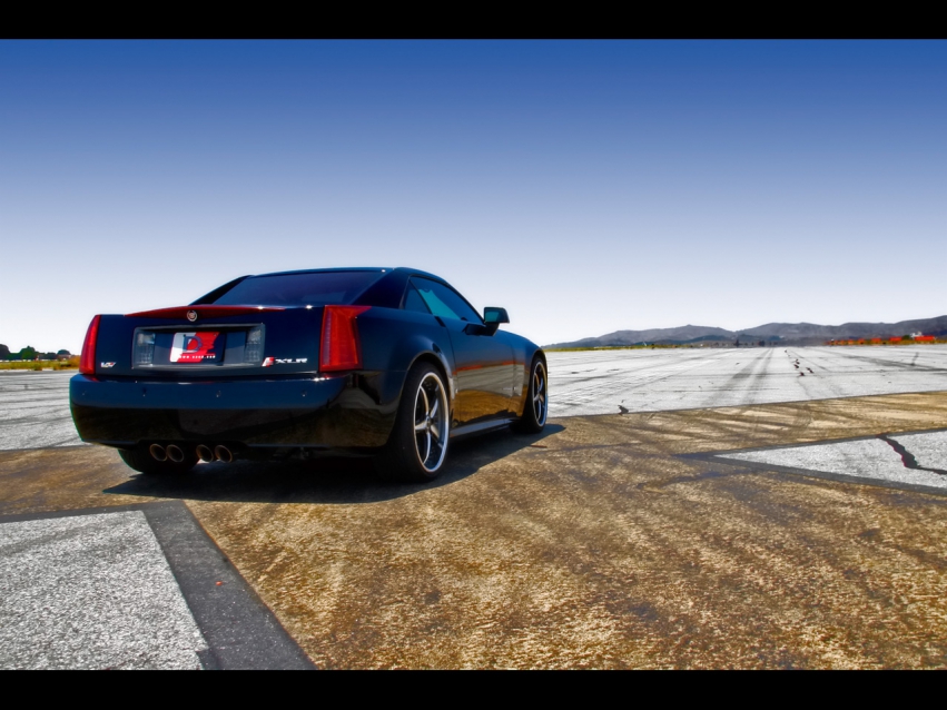 Авто обои Cadillac D3 Cadillac XLR-V 2008