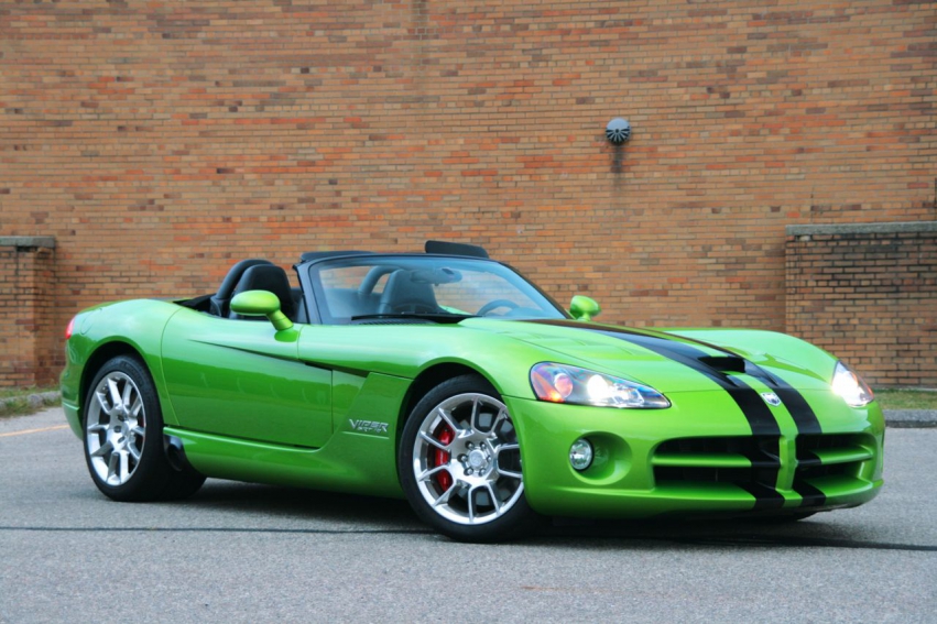 Авто обои Dodge Dodge Viper SRT-10 2008