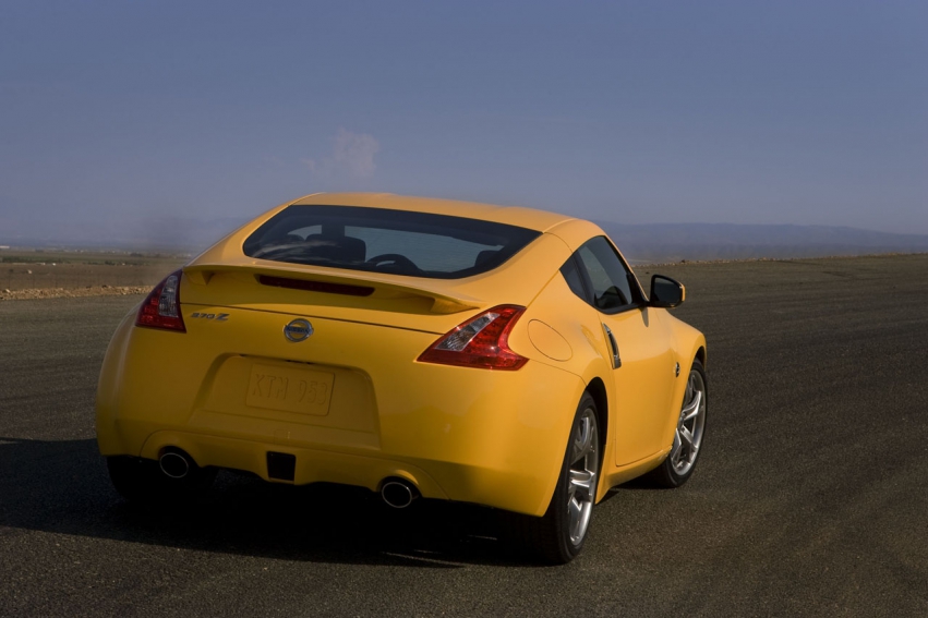 Авто обои Nissan Nissan 370Z 2010