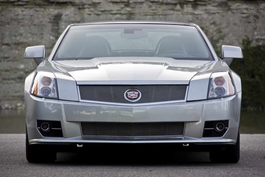 Авто обои Cadillac Cadillac XLR-V 2009