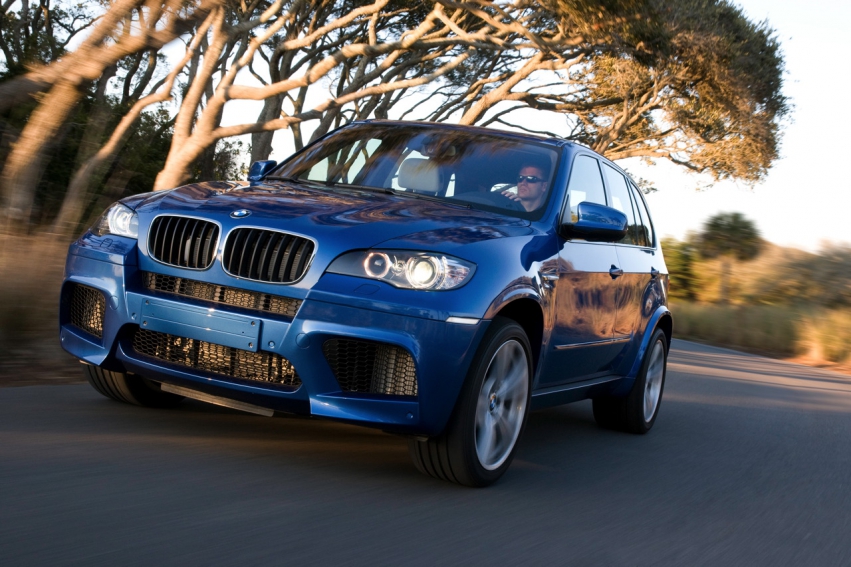 Авто обои BMW X5 M