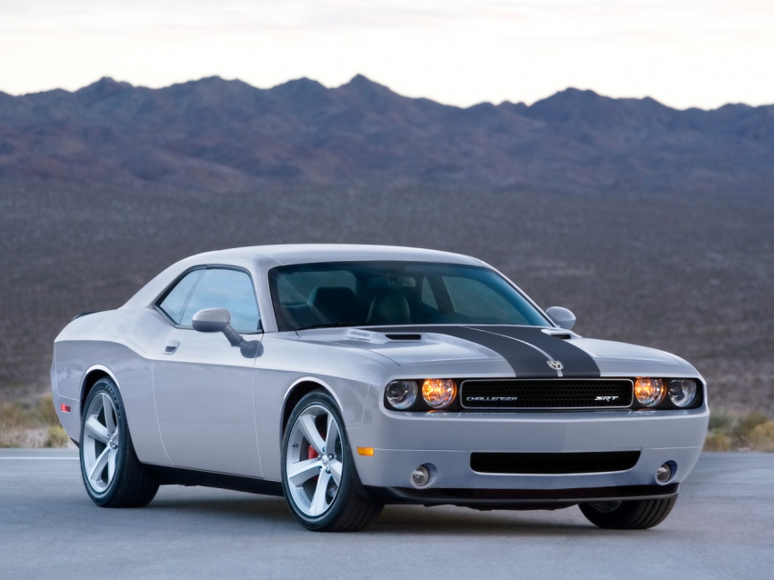 Авто обои Dodge 2009 Dodge Challenger SRT8