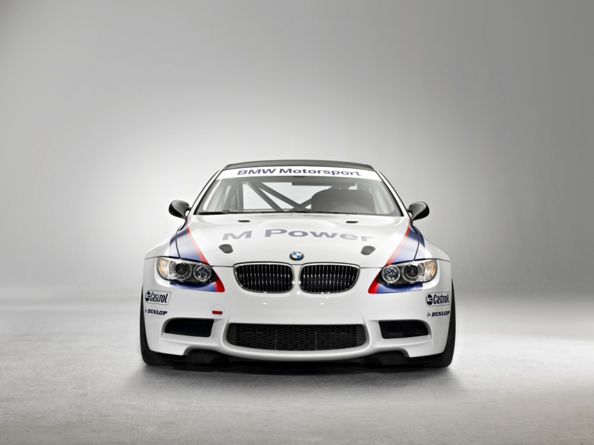 Авто обои BMW M3 GT4