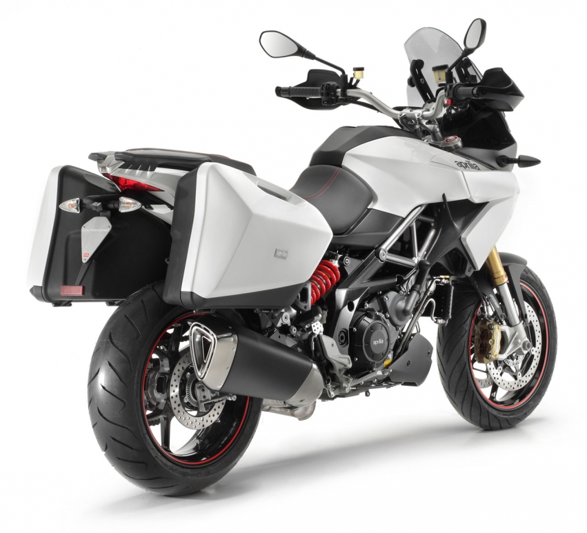 Мото обои Aprilia Caponord 1200