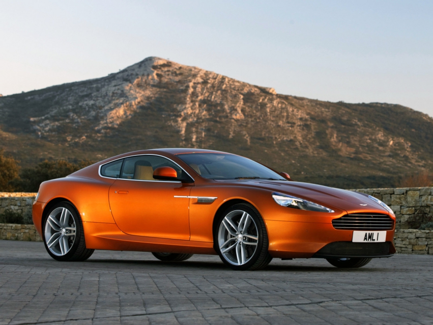 Авто обои Aston Martin Virage 2011