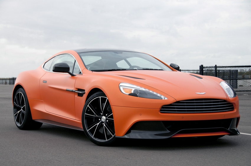 Авто обои Aston Martin Vanquish 2014