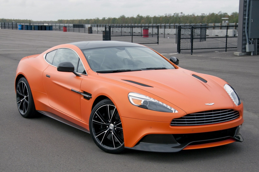 Авто обои Aston Martin Vanquish 2014