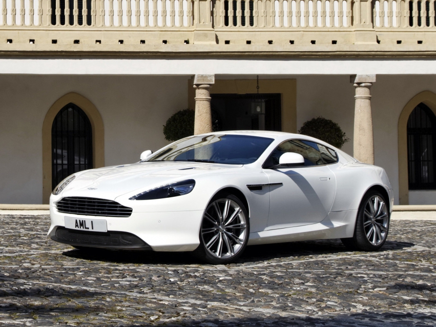 Авто обои Aston Martin Virage 2011