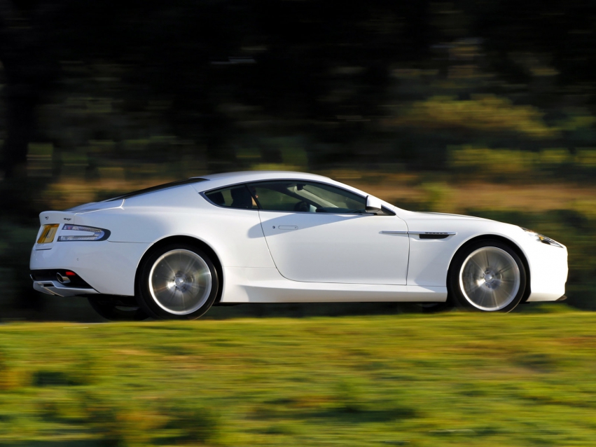 Авто обои Aston Martin Virage 2011