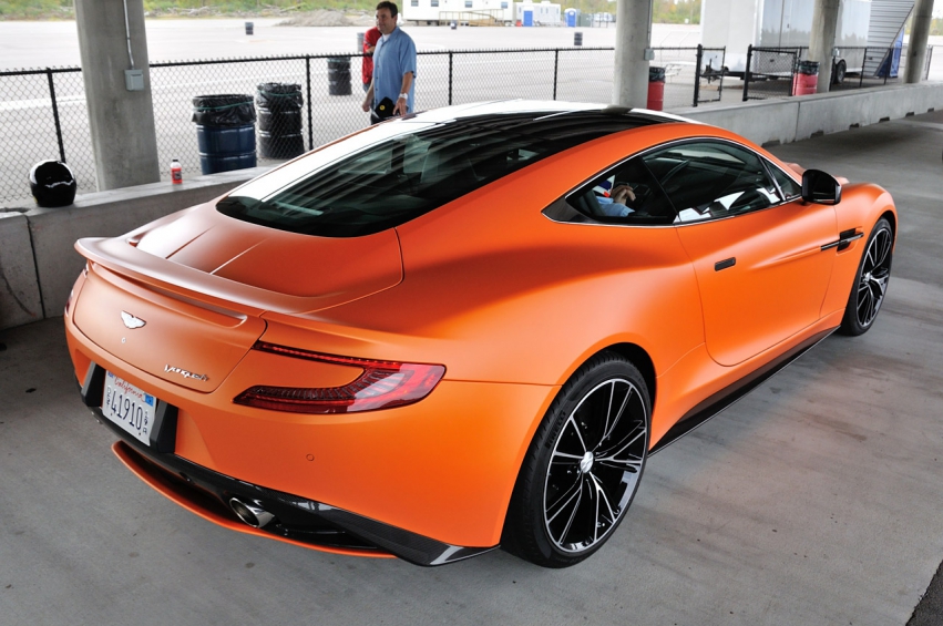 Авто обои Aston Martin Vanquish 2014