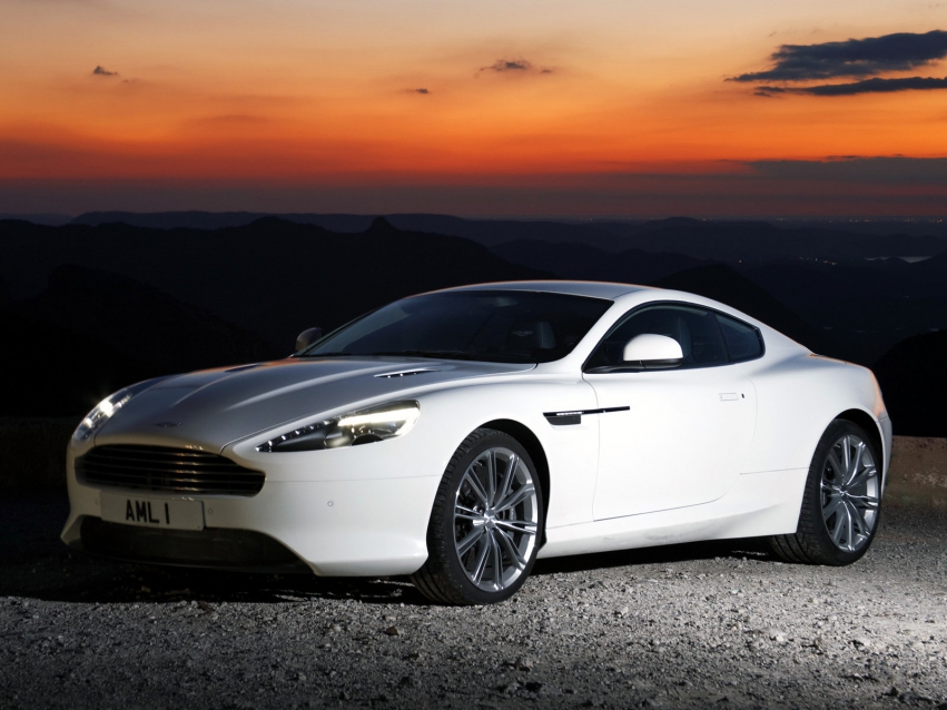 Авто обои Aston Martin Virage 2011