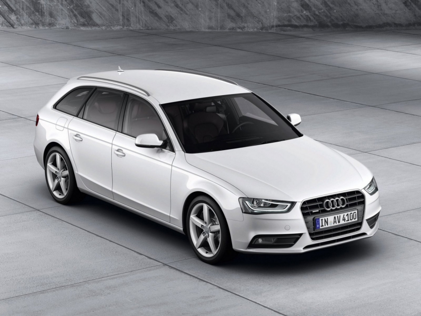 Авто обои Audi A4 Universal 2011